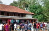 Moodbidri : Young housewife found hanging